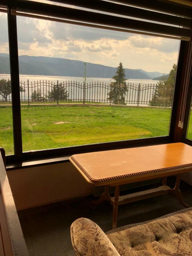Villa Sunrise Dospat Exteriör bild
